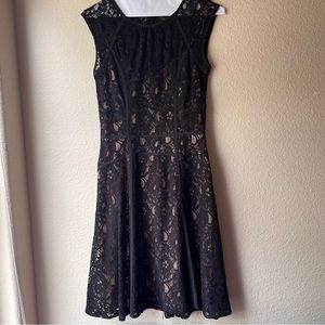 BCBGMAXAZRIA cap sleeve fit and flare black lace dress size XS